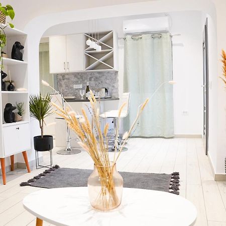 Sunstone Apartment Fira  Extérieur photo